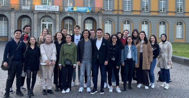 Türk Avukat Almanya'da Bilişime damga vurdu.! 1 Türk Avukat Almanya’da Bilişime damga vurdu.!