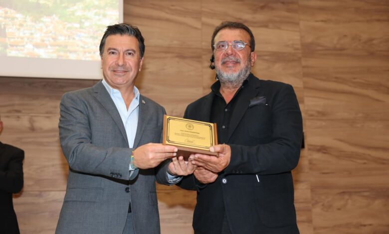 Muğla Büyükşehir Belediyesi'nde "Memleket, Hayat, Sanat: Nazım" Belgeseline Yoğun İlgi 1 Muğla Büyükşehir Belediyesi'nde "Memleket, Hayat, Sanat: Nazım" Belgeseline Yoğun İlgi