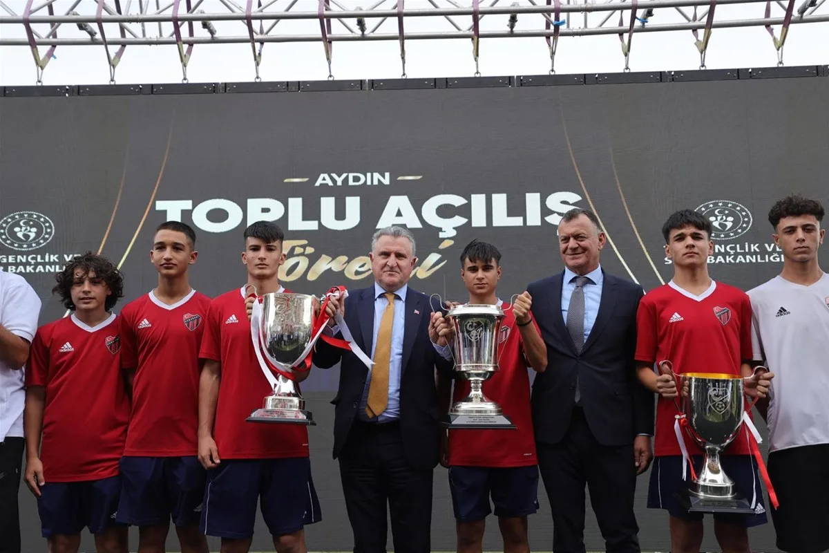 Bakan Osman Aşkın Bak: “Türkiye Spor Devrimi Yaşıyor”