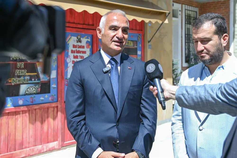 Dünyanın Gözü Türk Dizilerinde: 1 Milyar İzleyiciye Ulaşan Başarı
