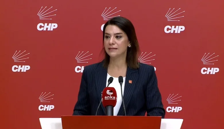 Gamze Taşcıer: Tek Adam Rejiminin ‘Enflasyona Ezdirmedik’ Yalanı 50 Liralık Yevmiye Artışıyla Ortaya Çıktı 1 Gamze Tascier Tek Adam Rejiminin Enflasyona Ezdirmedik Yalani 50 Liralik Yevmiye Artisiyla Ortaya Cikti 79