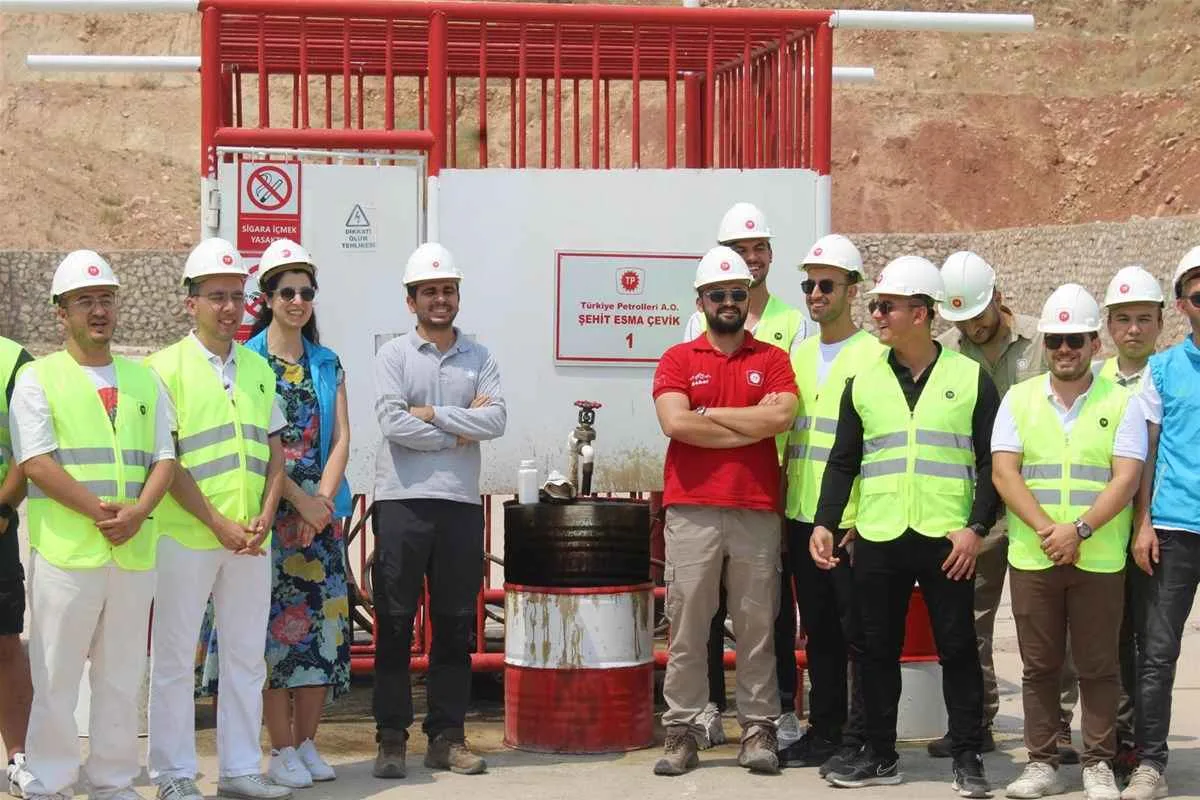 Genclik Ve Spor Bakanligi Ile Tpaodan Genclere Enerji Egitimi Destegi 44