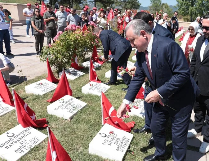 Osman Aşkın Bak’tan 30 Ağustos ve Milli Teknoloji: Güçlü Türkiye