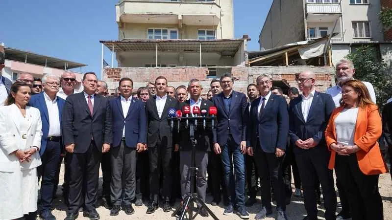Özel’den Deprem Açıklaması: “Sındırgı Hızla Afet Bölgesi İlan Edilmeli”