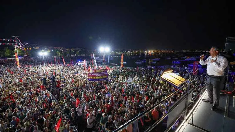 Ozgur Ozelden Sert Cikis Bu Partinin Temiz Evlatlarini Teslim Alamayacaksiniz 66