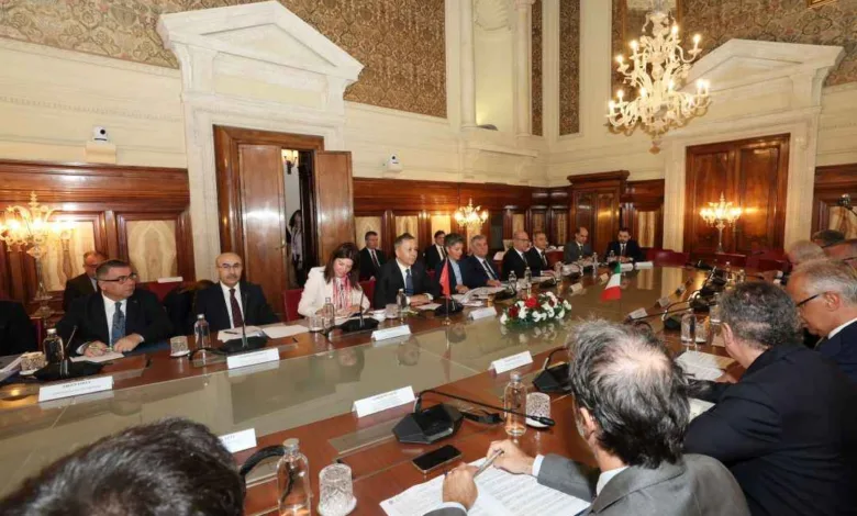 Roma’da Güvenlik Zirvesi: Bakan Yerlikaya ve İtalyan Mevkidaşı Piantedosi Buluştu 1 Romada Guvenlik Zirvesi Bakan Yerlikaya Ve Italyan Mevkidasi Piantedosi Bulustu 60