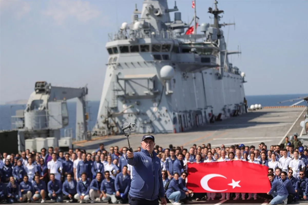 TCG Anadolu ile “Zafer Yolculuğu”: Gençler Mavi Vatan’da Tarihi Deneyim Yaşadı