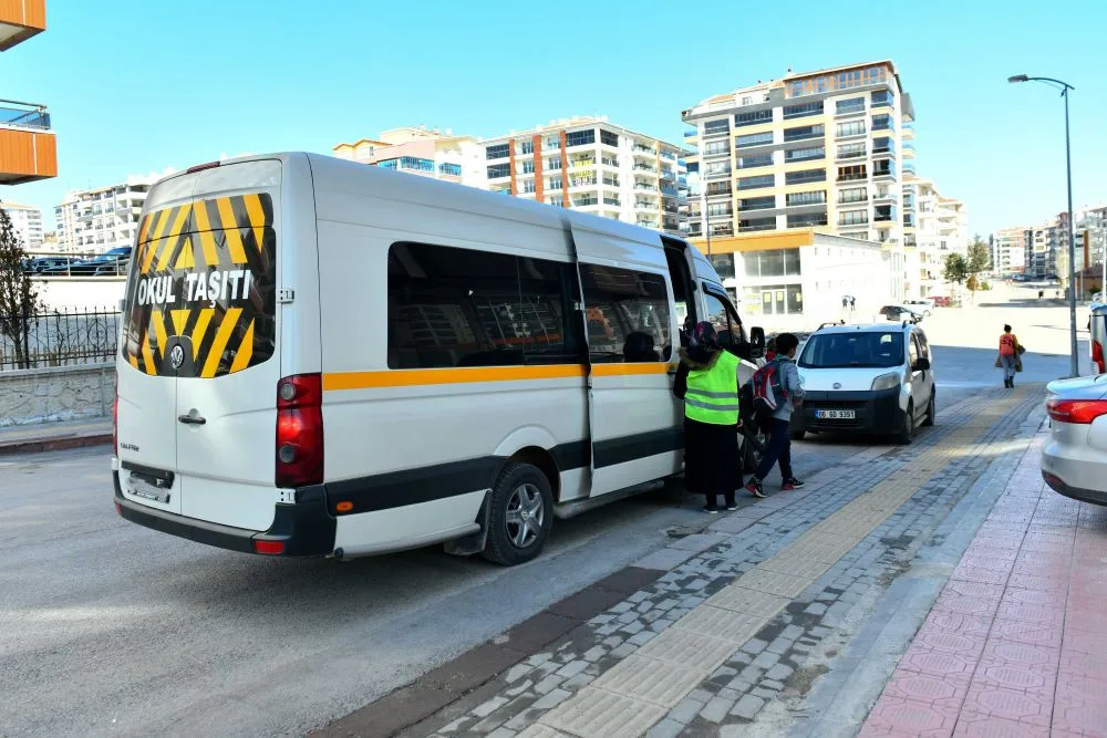 Ankara Büyükşehir, öğrencilere 279 milyon TL’lik ulaşım desteği sağladı