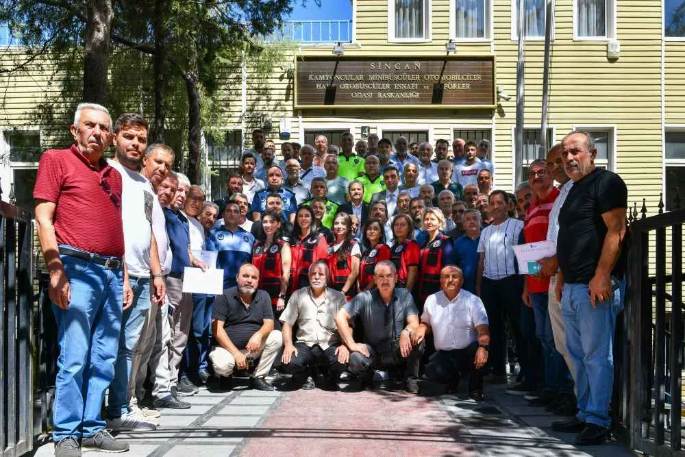 Ankara Büyükşehir’den okul servis şoförlerine ilk yardım ve güvenli sürüş eğitimi