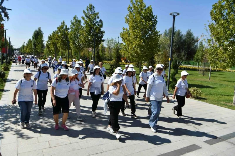 Avrupa Hareketlilik Haftası Ankara’da, her yaştan yürüyüşle başladı