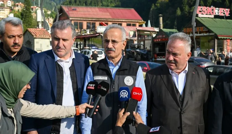 Çamlıhemşin-Ayder yolu ulaşıma açıldı, kontrollü geçiş
