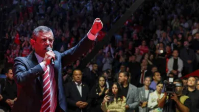 CHP İstanbul İl Başkanlığı Ablukada: Özgür Özel’den Sert Tepki