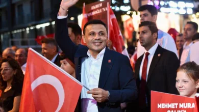 CHP İstanbul İl Kongresi İptal Edildi: Özgür Çelik ve Yönetimi Görevden Alındı