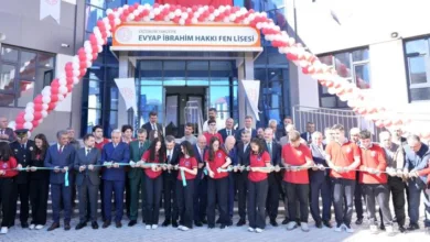 Evyap İbrahim Hakkı Fen Lisesi açıldı, Yusuf Tekin eğitimde dönüşümü anlattı