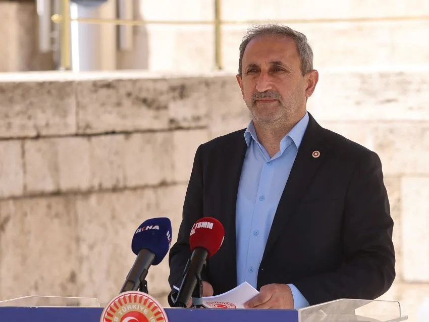 HÜDA PAR Milletvekili Demir: Dijital mecralardaki ahlaksızlık gençliğin geleceğini tehdit ediyor