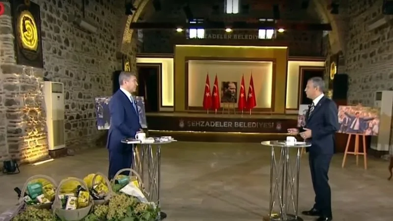 Özgür Özel TV100’de: Erdoğan konuşurken salonda yokuz
