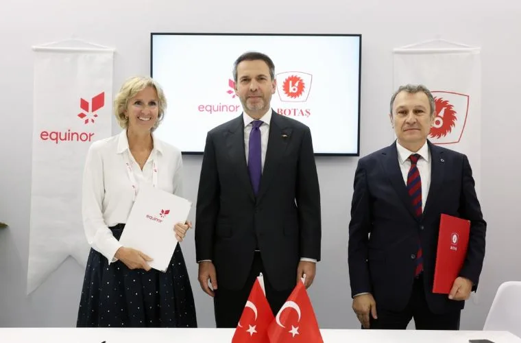 Türkiye’den doğal gaz tedarikinde yeni adım, 15 milyar metreküplük LNG anlaşması