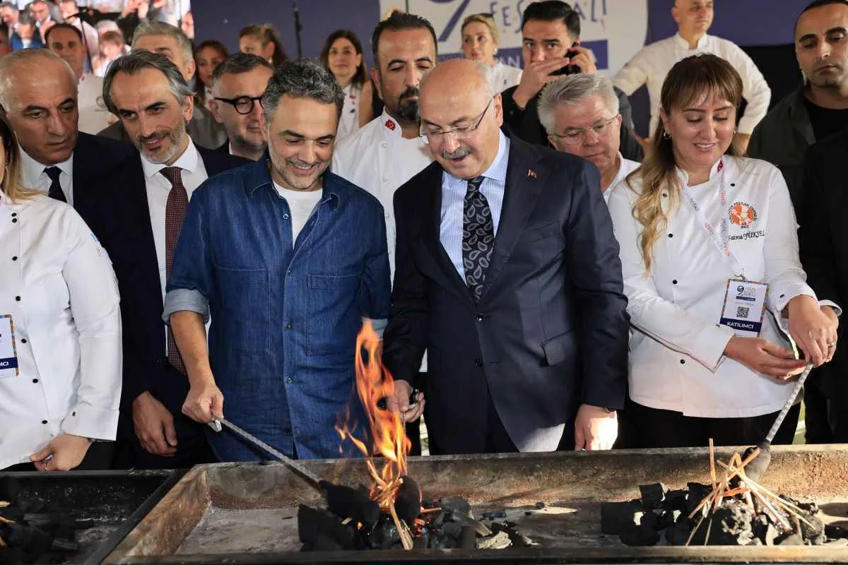 Adana Lezzet Festivali mangal ateşiyle başladı: Kuşaktan Kuşağa