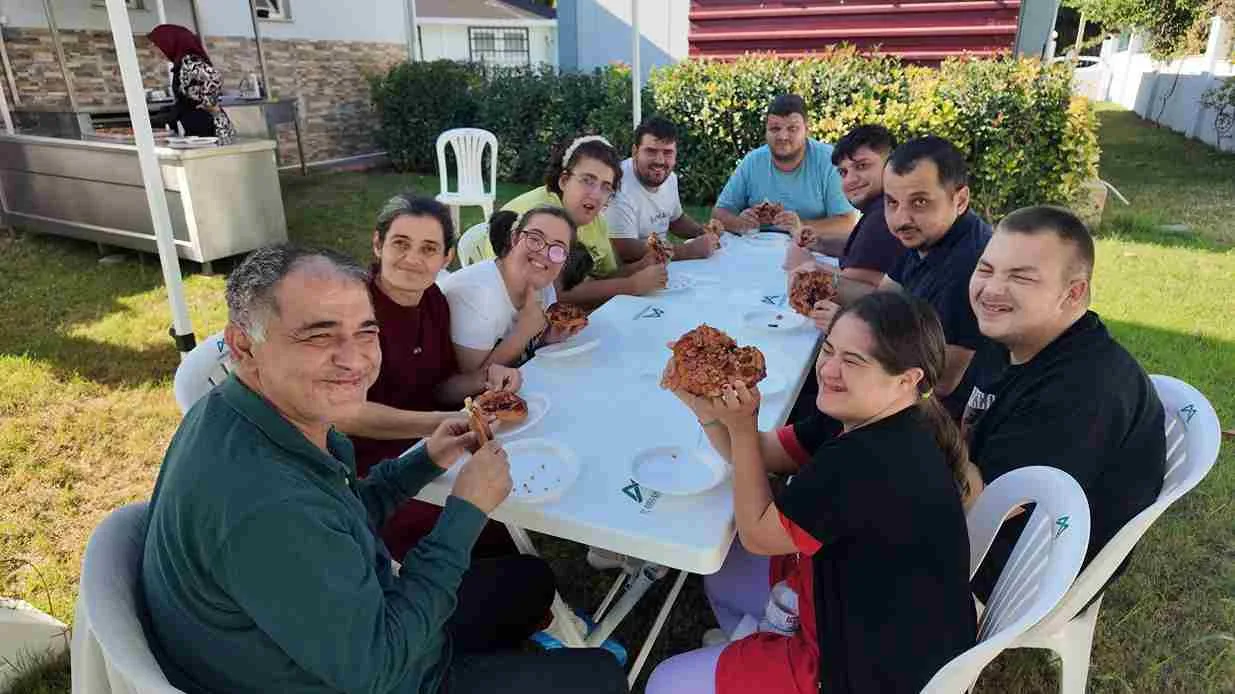 Engelsiz Yaşam Parkı’nda Pizza Etkinliği: Katılım ve Güven