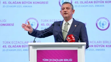 Özgür Özel’den eczacılık mesleği ve sosyal adalet vurgulu kapsamlı değerlendirme