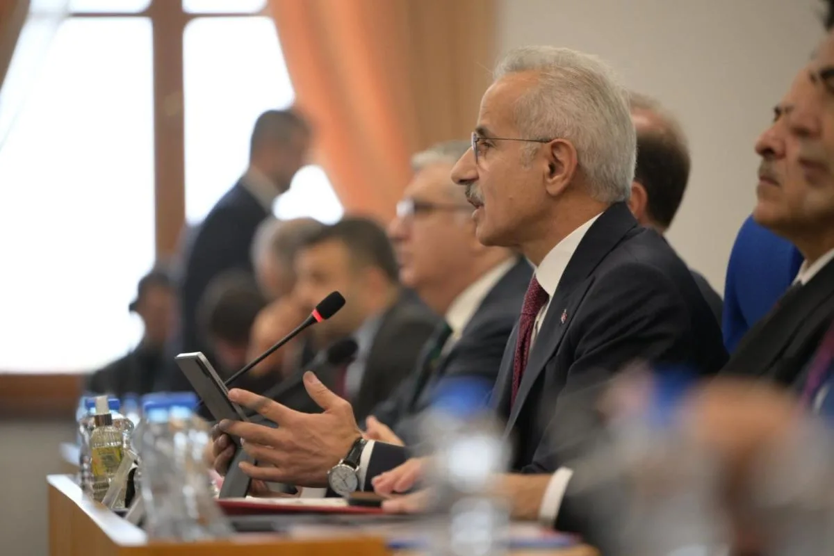 Ulaştırma yatırımlarında 5,2 trilyon liralık proje portföyü açıklandı