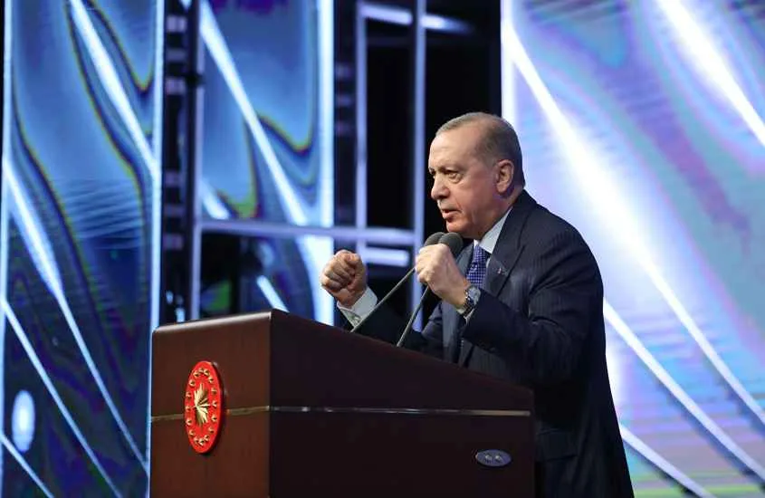 Erdoğan: Küresel kültür savaşlarında yerli ve millî değerler yeniden inşa edilmeli
