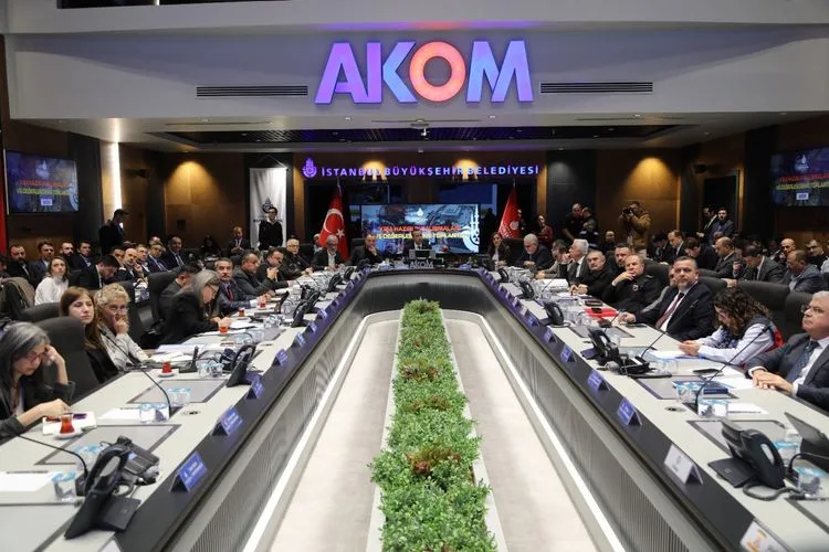 İstanbul kışa hazırlanıyor: 11 bin 242 personel ve 3 bin 492 araç sahaya çıktı